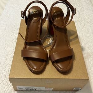 *SOLD* NIB Christian Louboutin Miss Sabina 85